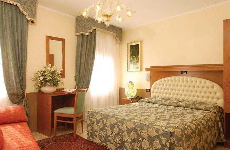 **  Hotel Il Moro Di Venezia Italy