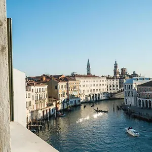 Hotel Locanda Ai Santi Apostoli