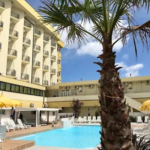 Montmartre Hotel Rimini
